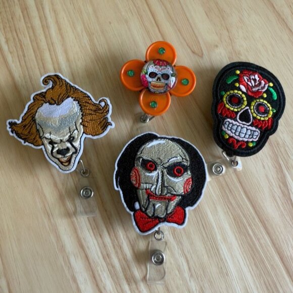 Vintage Horror Movie Badge Reel Set Saw Pennywise Sugar & Skull Designs Patches - Picture 1 of 10